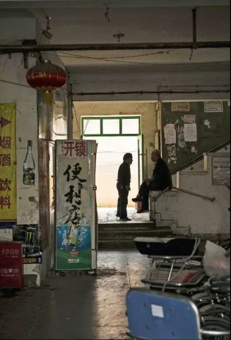安化县有多少人口_湖南省安化县开会图片(2)